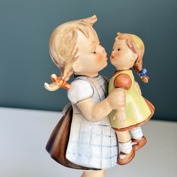 RARE Goebel Hummel KISS ME with SOCKS #311 - TMK4 - Old Style - West Germany - Picture 6 of 6